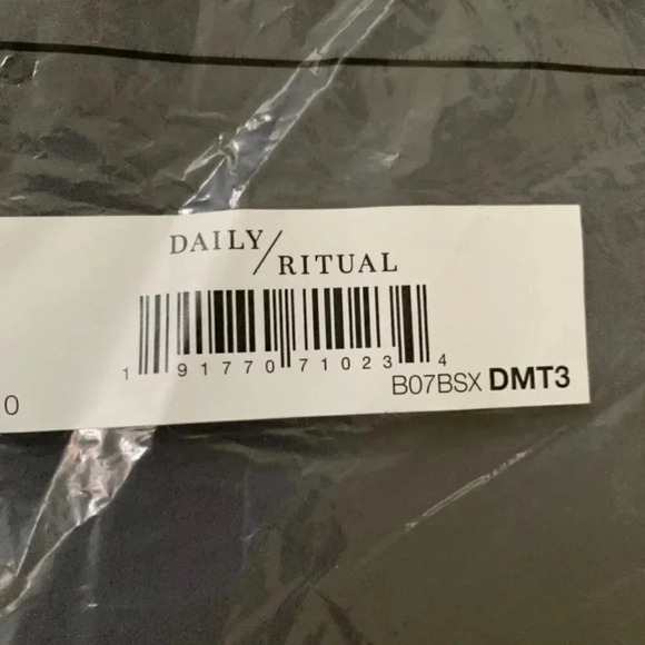 Daily Ritual Sleeveless Gray Tank Top Scoop Neck Size 10 Women's Blouses - Picture 7 of 7